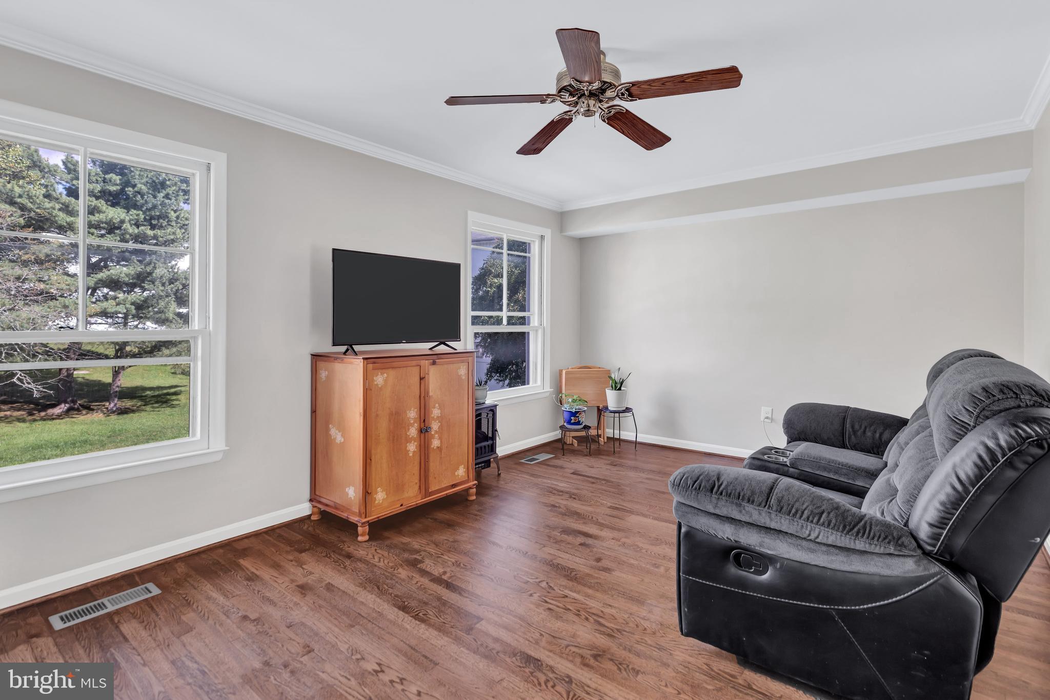 9140 Canterbury Riding Laurel, MD 20723 - Photo 11 of 30