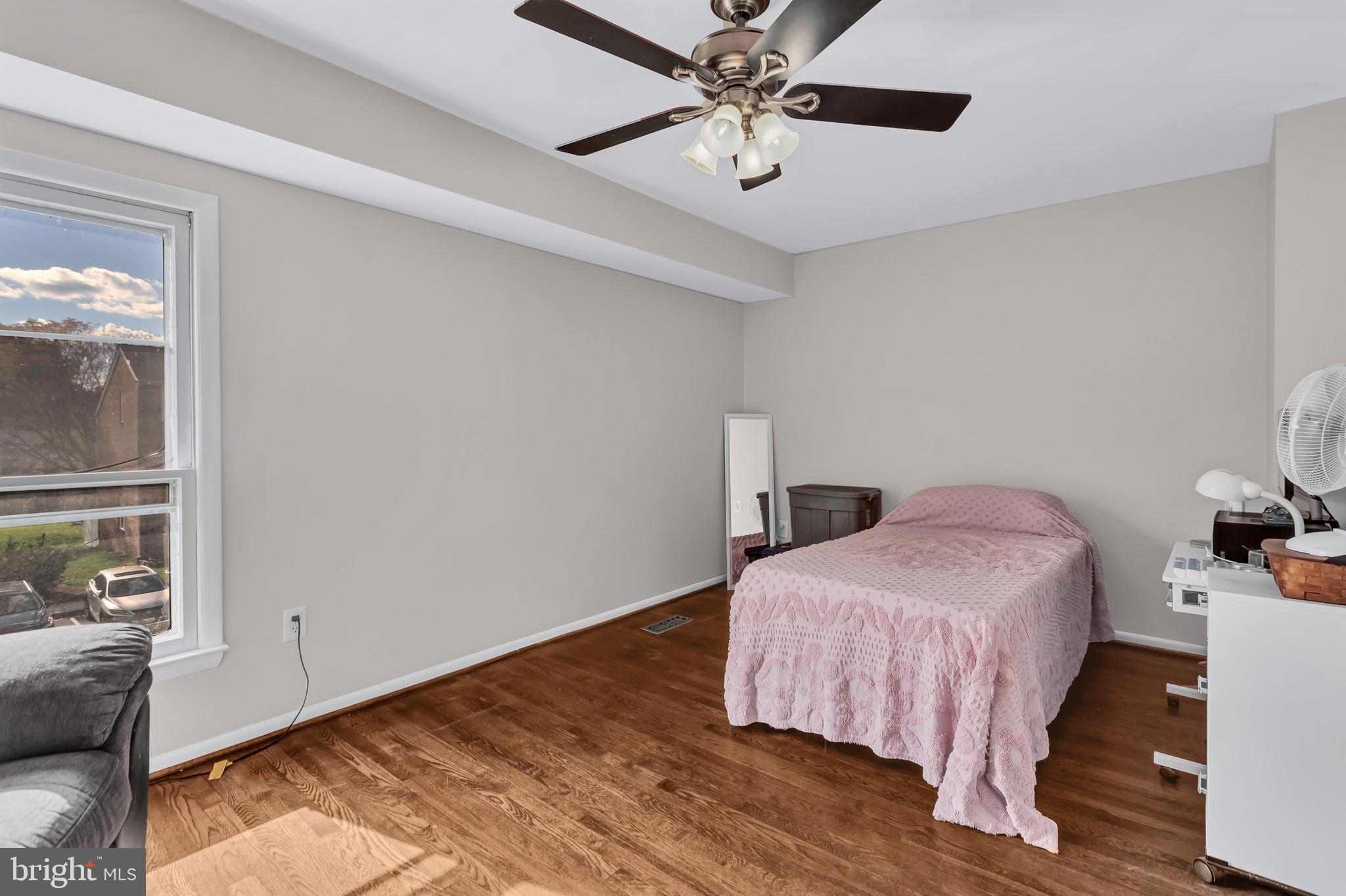 9140 Canterbury Riding Laurel, MD 20723 - Photo 14 of 30