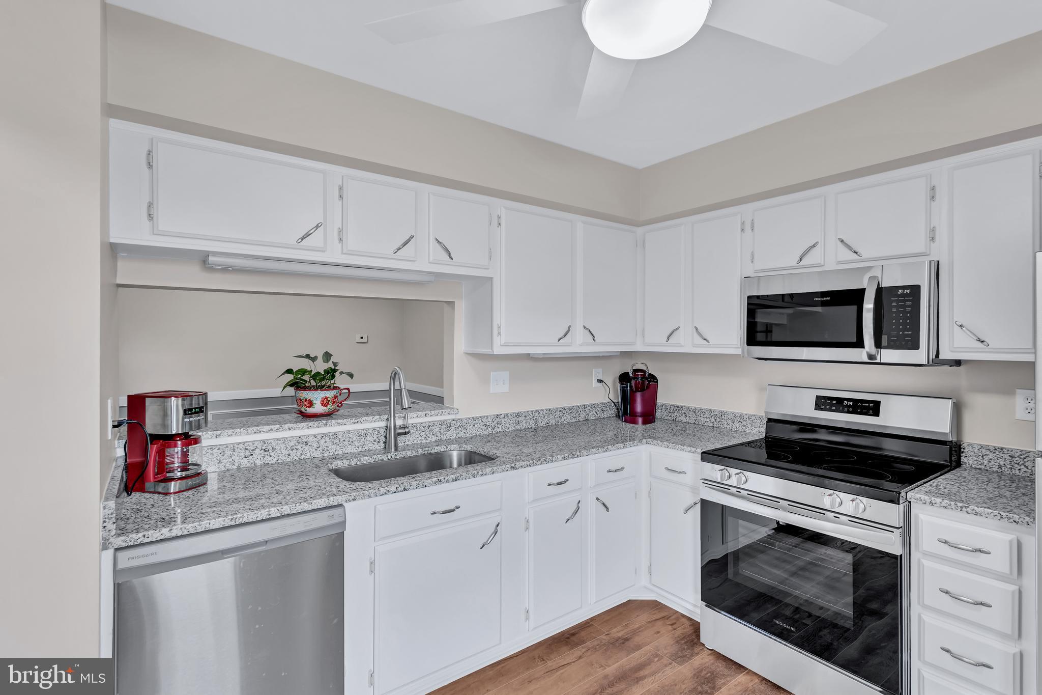 9140 Canterbury Riding Laurel, MD 20723 - Photo 6 of 30