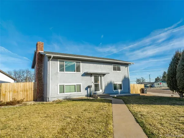 $289,000 | 2950 Lancaster Drive, Pueblo, CO 81005