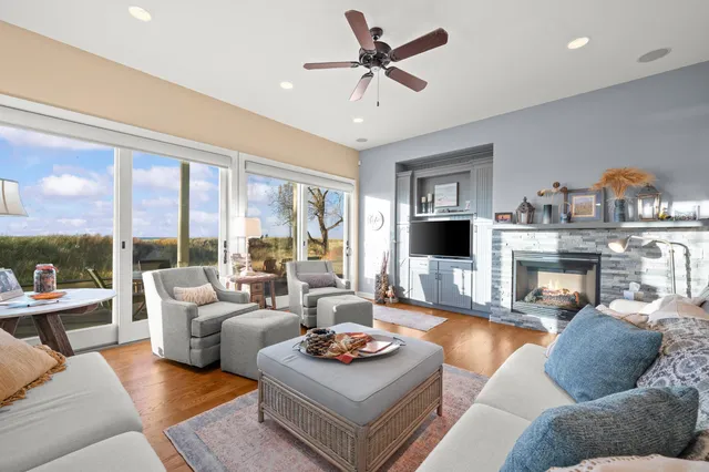 $2,550,000 | 154 Grand Boulevard, Benton Harbor, MI 49022