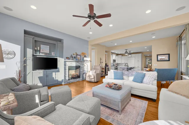 $2,550,000 | 154 Grand Boulevard, Benton Harbor, MI 49022