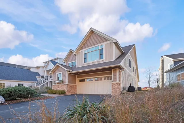 $2,550,000 | 154 Grand Boulevard, Benton Harbor, MI 49022