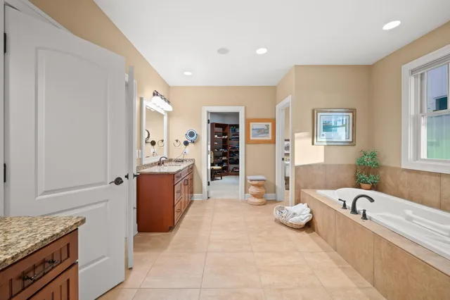 $2,550,000 | 154 Grand Boulevard, Benton Harbor, MI 49022