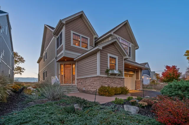 $2,550,000 | 154 Grand Boulevard, Benton Harbor, MI 49022