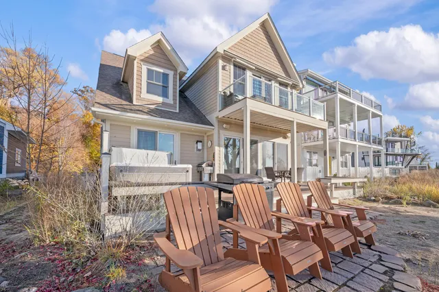 $2,550,000 | 154 Grand Boulevard, Benton Harbor, MI 49022