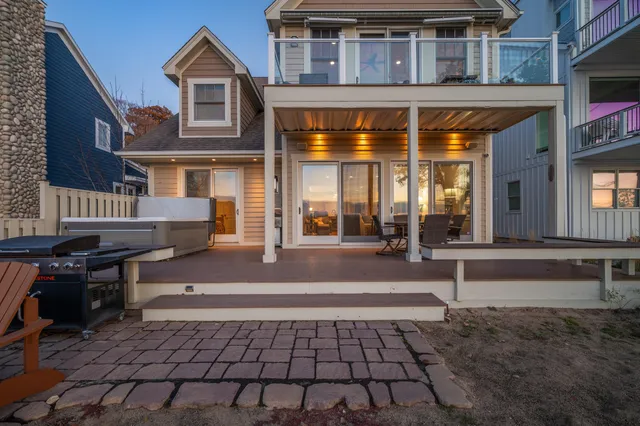 $2,550,000 | 154 Grand Boulevard, Benton Harbor, MI 49022