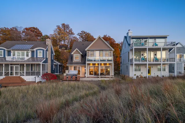 $2,550,000 | 154 Grand Boulevard, Benton Harbor, MI 49022