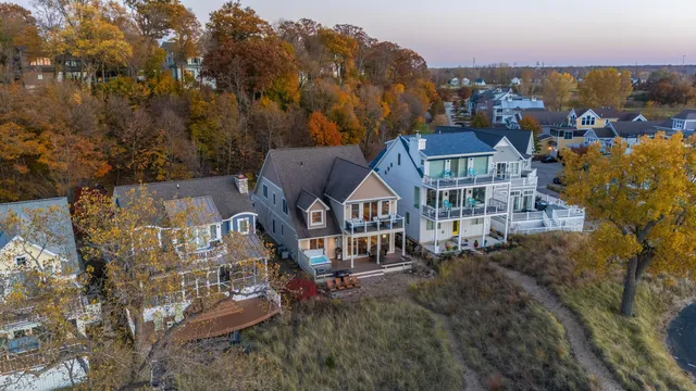 $2,550,000 | 154 Grand Boulevard, Benton Harbor, MI 49022