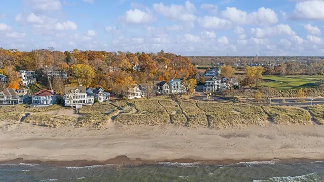$2,550,000 | 154 Grand Boulevard, Benton Harbor, MI 49022