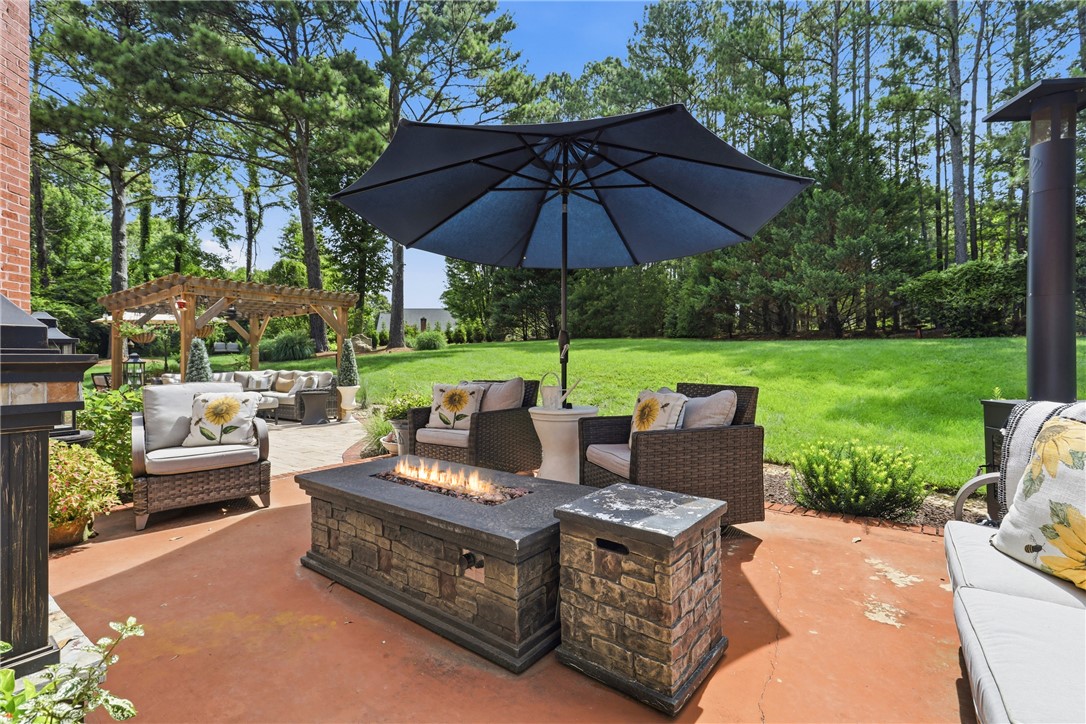 110 Hawnes Place Anderson, SC 29621 - Photo 26 of 40 Outdoor Living Area