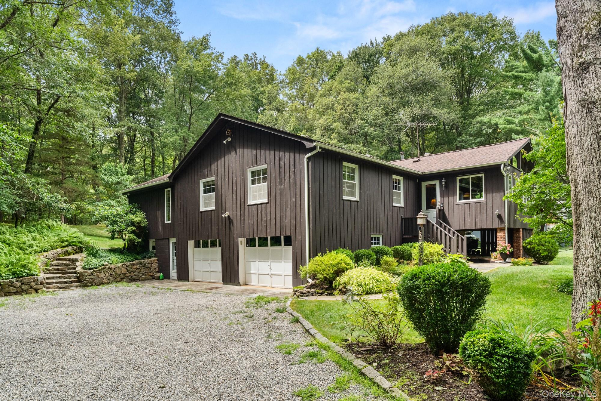 54 Lockwood Road South Salem, NY 10590 - Photo 7 of 46 a front view of a house with garden