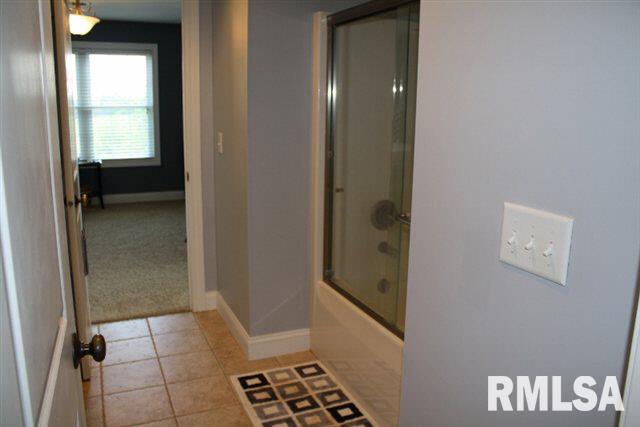 5341 Judge Road Bettendorf, IA 52722 - Photo 12 of 22 Gallery Image 12