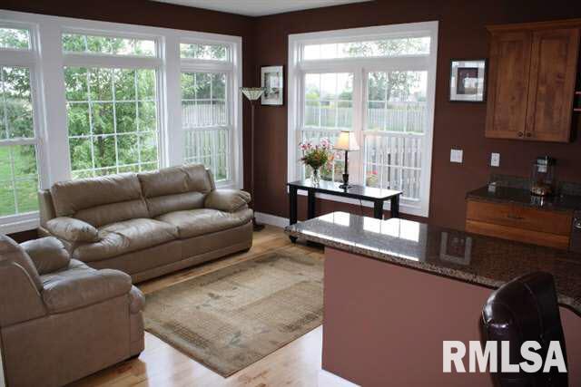 5341 Judge Road Bettendorf, IA 52722 - Photo 6 of 22 Gallery Image 6