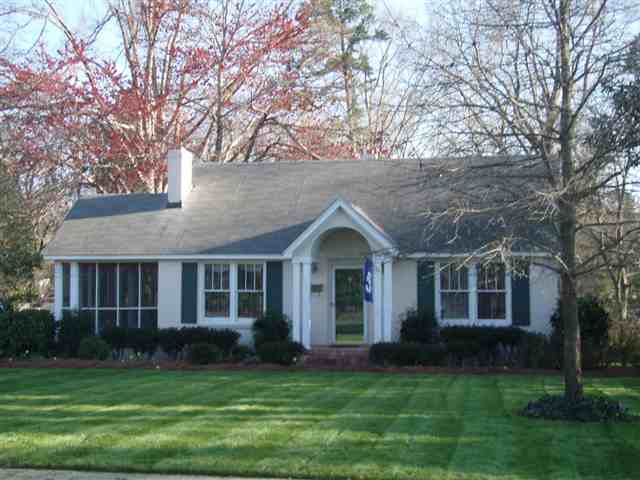 205 West Walnut Street Clinton, SC 29325 - Photo 1 of 13