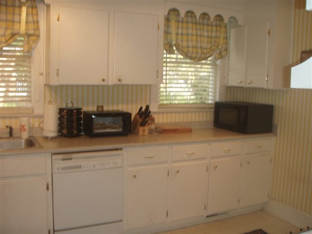 205 West Walnut Street Clinton, SC 29325 - Photo 5 of 13