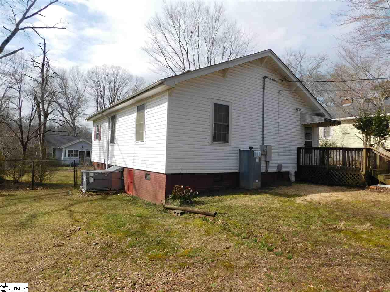 200 Webster Street Slater, SC 29683 - Photo 7 of 23