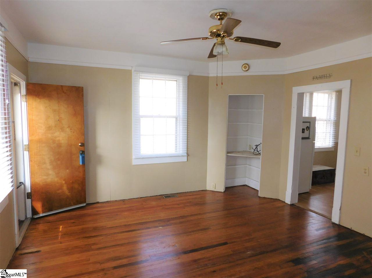 200 Webster Street Slater, SC 29683 - Photo 10 of 23