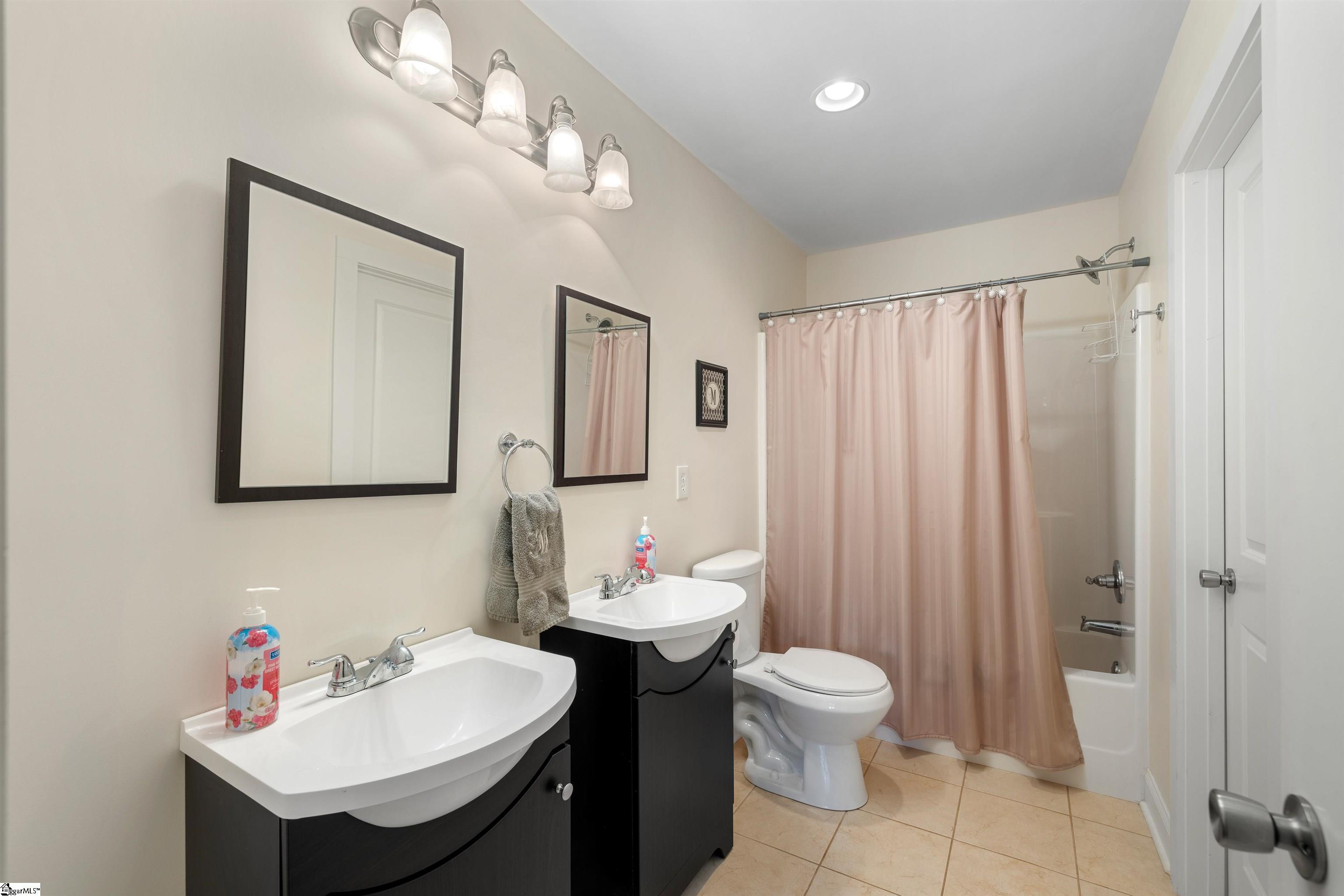 135 James Road Campobello, SC 29322 - Photo 18 of 36