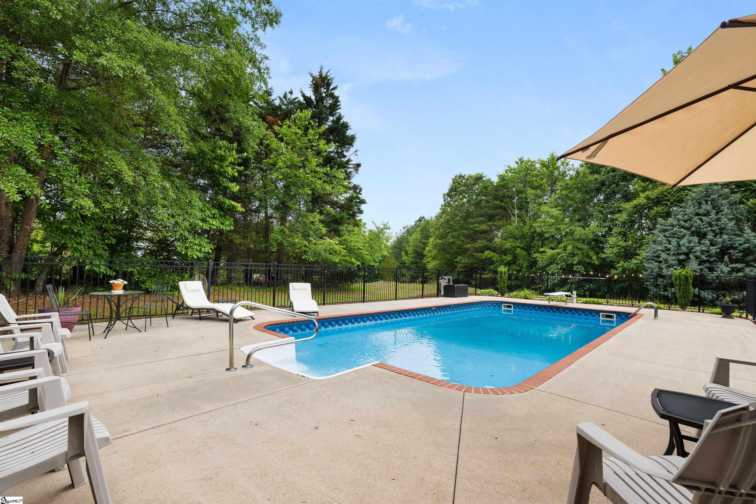 135 James Road Campobello, SC 29322 - Photo 33 of 36