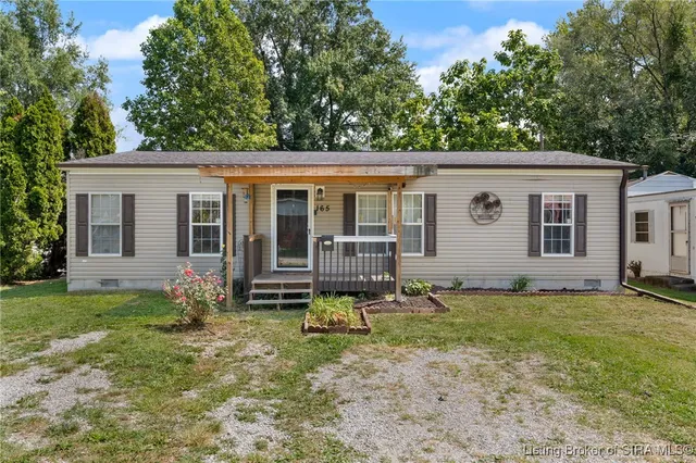 $165,000 | 165 North 4th Street, Scottsburg, IN 47170