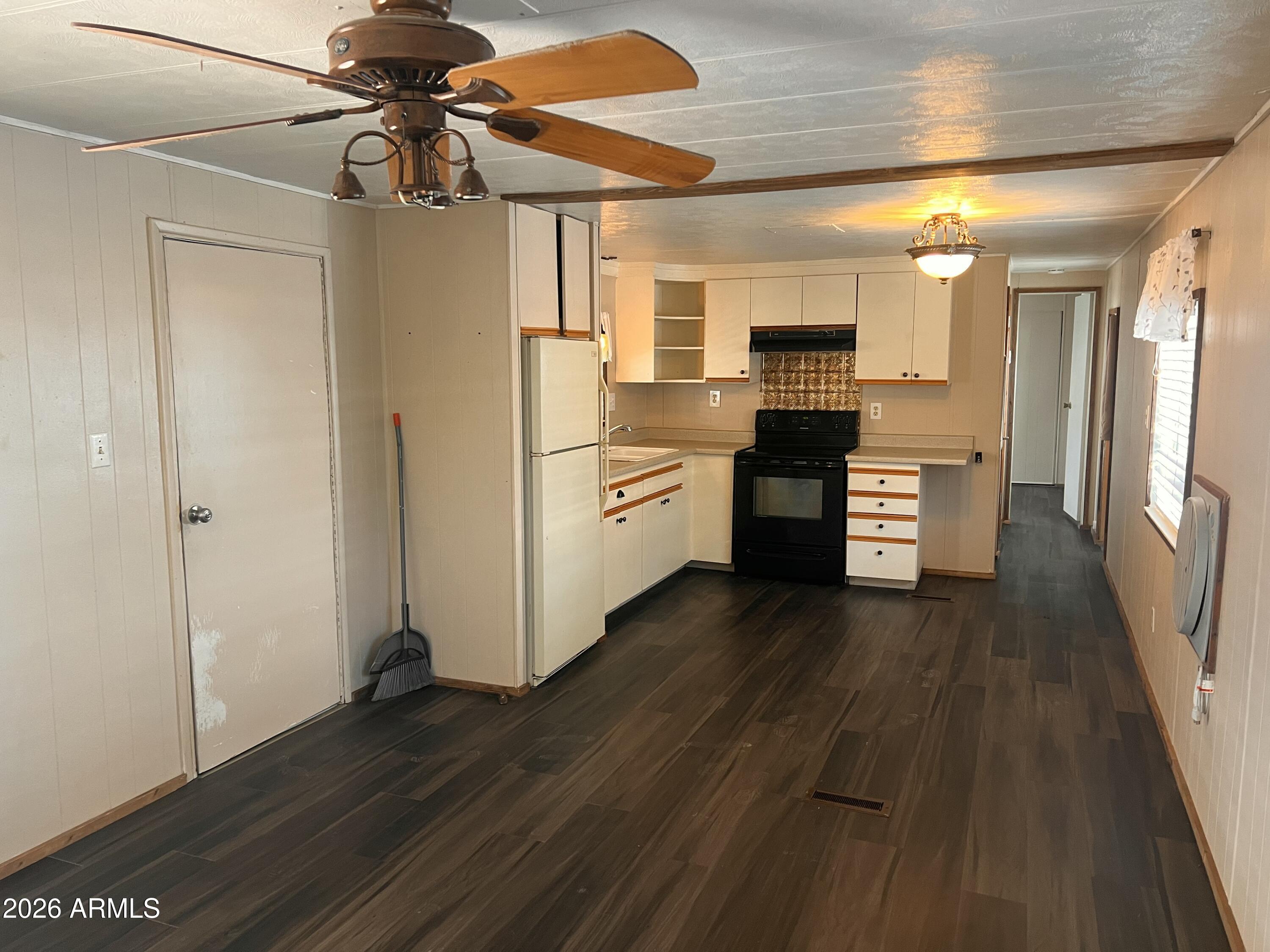 903 East Granite Dells Road, Unit 10 Payson, AZ 85541 - Photo 13 of 31 20260210_180006765_iOS
