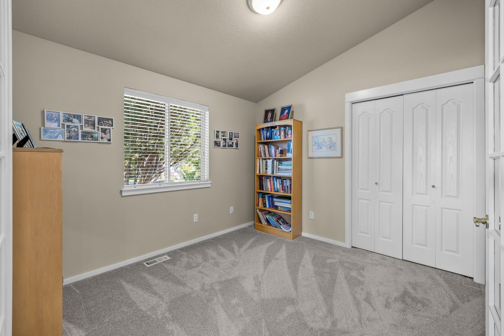 3626 Southwest 29th Street Redmond, OR 97756 - Photo 8 of 31 3rd bedroom/office