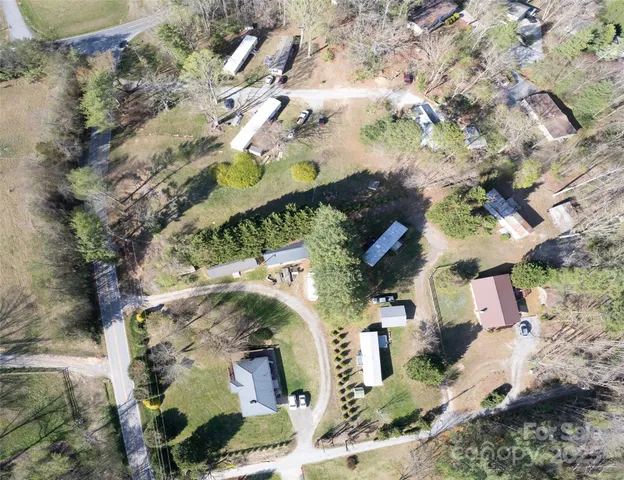 $1,900,000 | 29 Delta Drive, Hendersonville, NC 28792