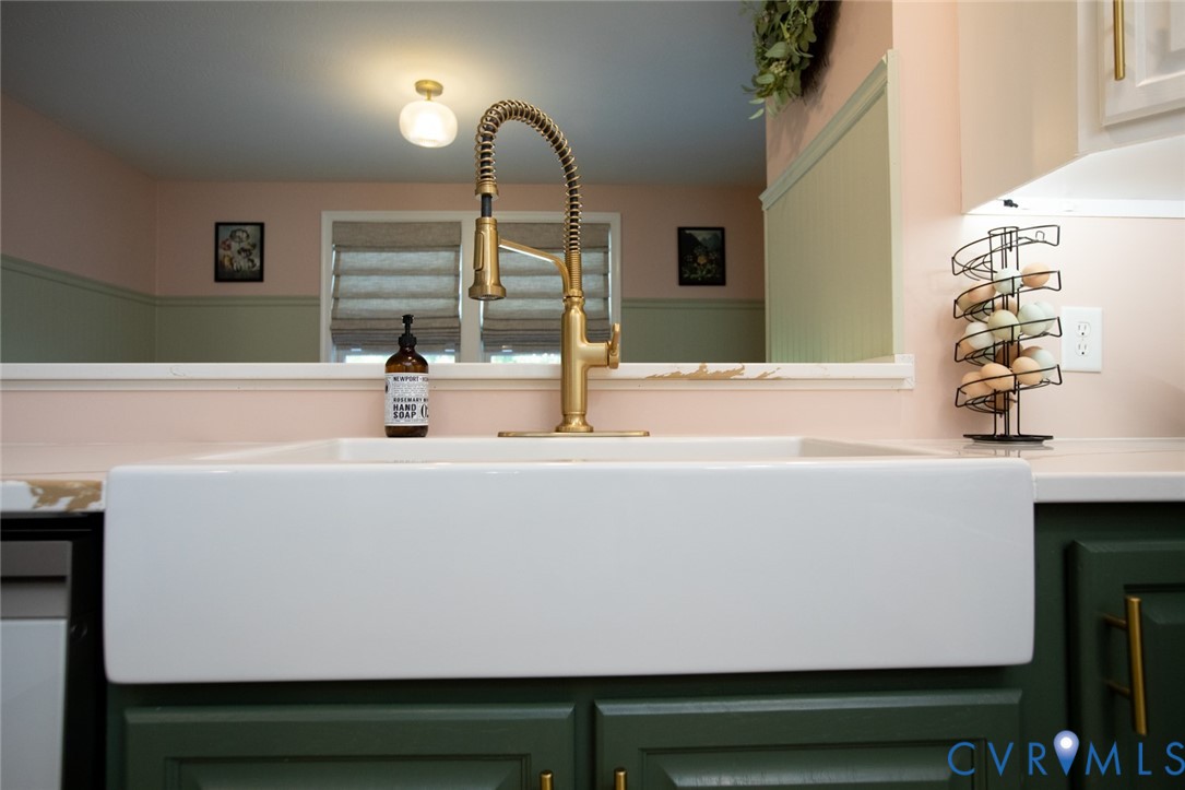 385 Asal Road Farmville, VA 23901 - Photo 14 of 68 Farmhouse sink