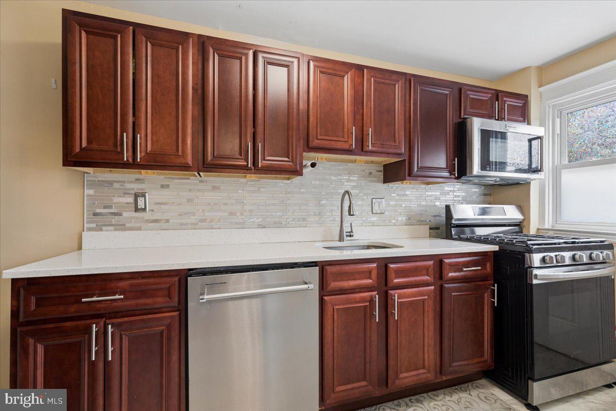 772 South Woodington Road Baltimore, MD 21229 - Photo 10 of 28 Gallery Image 10