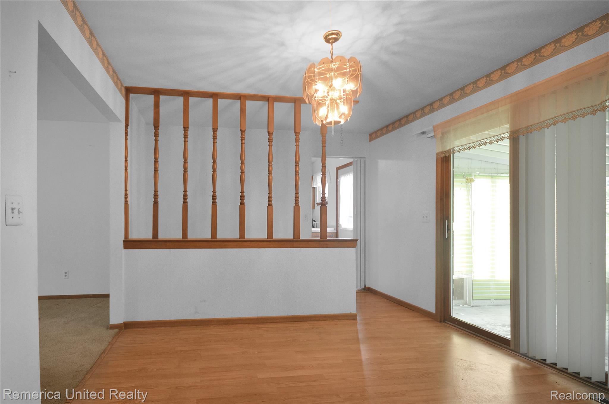 500 Keddle Road Howell, MI 48843 - Photo 15 of 30 11 dining.jpg