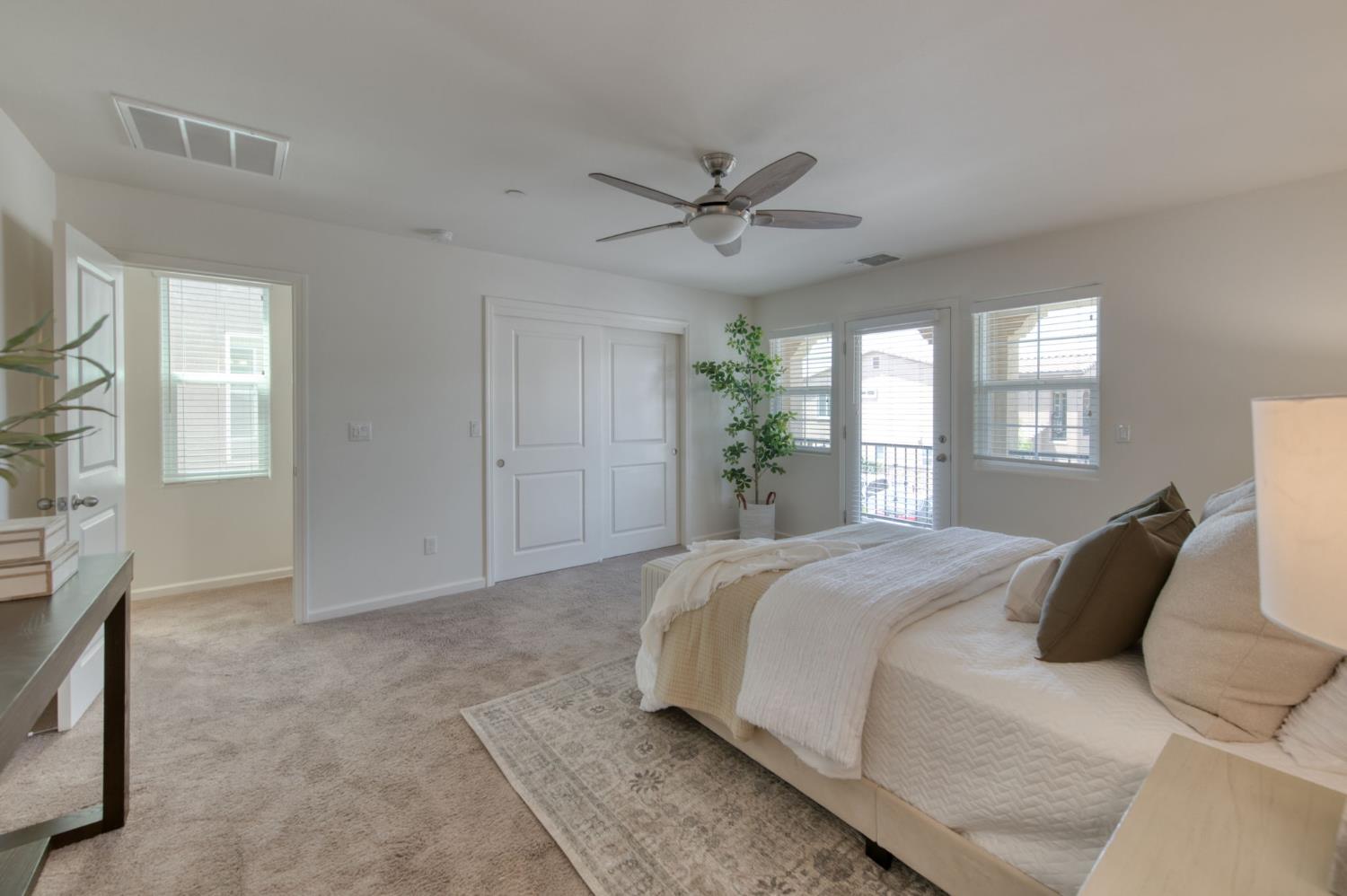 896 Lassen Lane West Madera, CA 93636 - Photo 17 of 24