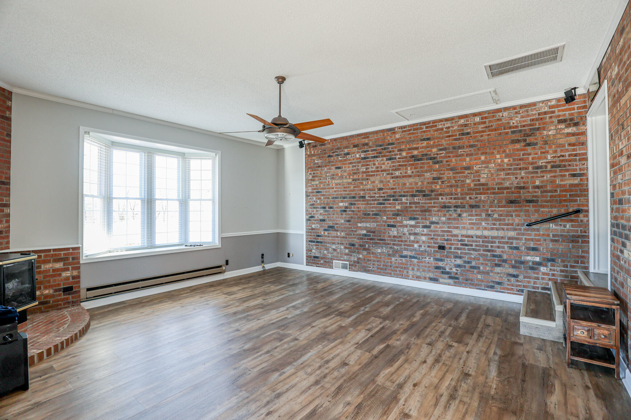 942 Crews Road Wickliffe, KY 42087 - Photo 19 of 50 19 Family Room