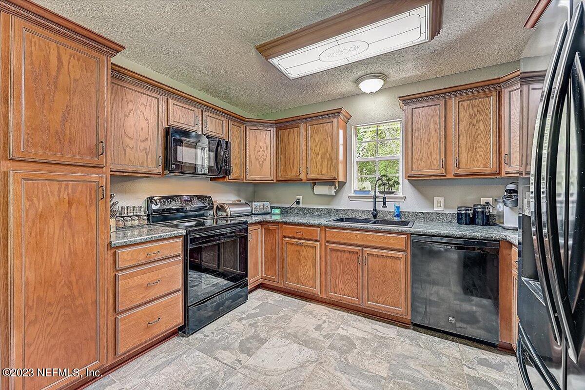 7397 Juniper Road Macclenny, FL 32063 - Photo 17 of 52 KITCHEN