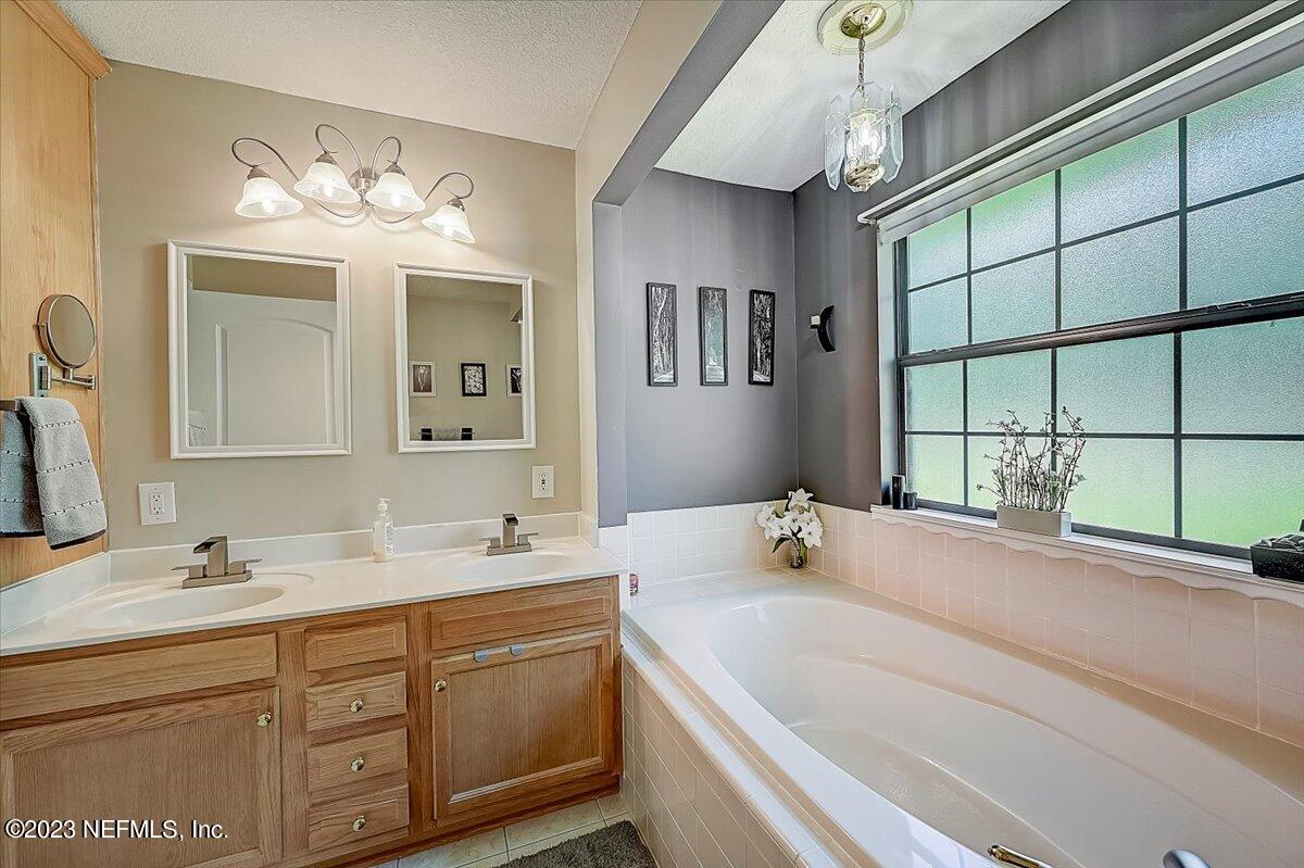 7397 Juniper Road Macclenny, FL 32063 - Photo 23 of 52 MASTER BATH
