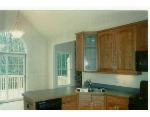 165 Warren Road Warrendale, PA 15086 - Photo 3 of 8 Gallery Image 3