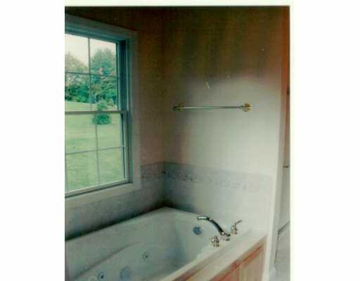 165 Warren Road Warrendale, PA 15086 - Photo 7 of 8 Gallery Image 7