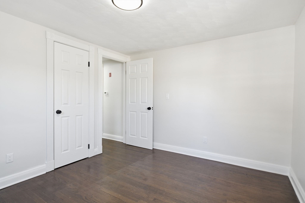34 Elsie Street Springfield, MA 01109 - Photo 16 of 24 Gallery Image 16