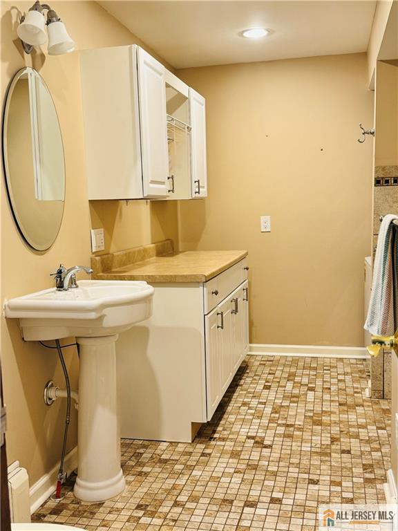 422 Franklin Road North Brunswick, NJ 08902 - Photo 40 of 51 Gallery Image 40