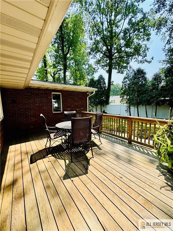 422 Franklin Road North Brunswick, NJ 08902 - Photo 7 of 51 Gallery Image 7