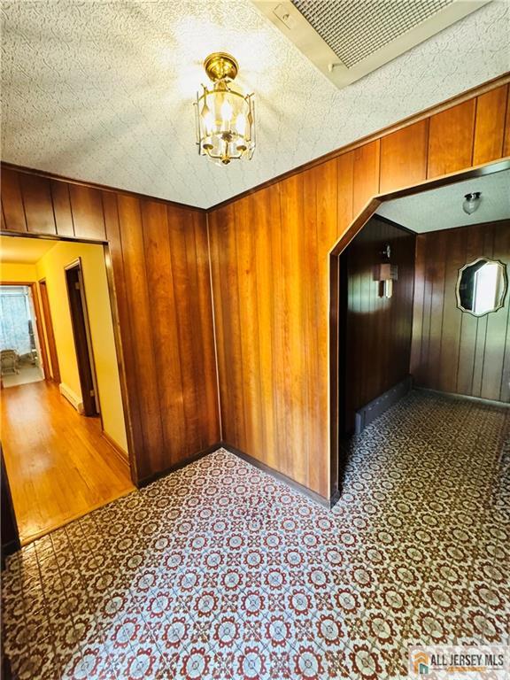 422 Franklin Road North Brunswick, NJ 08902 - Photo 8 of 51 Gallery Image 8