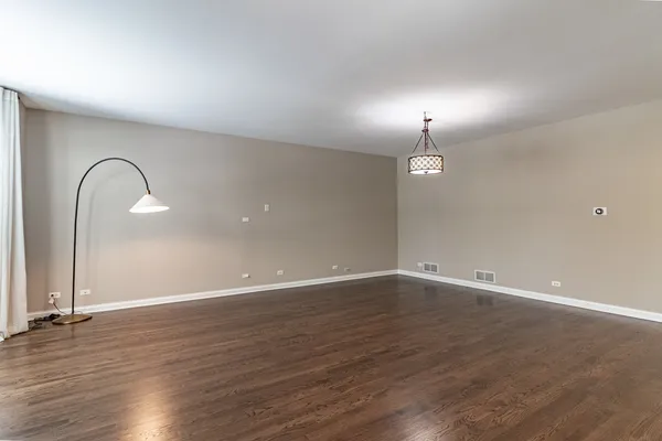 $769,000 | 2460 Violet Street, Glenview, IL 60026