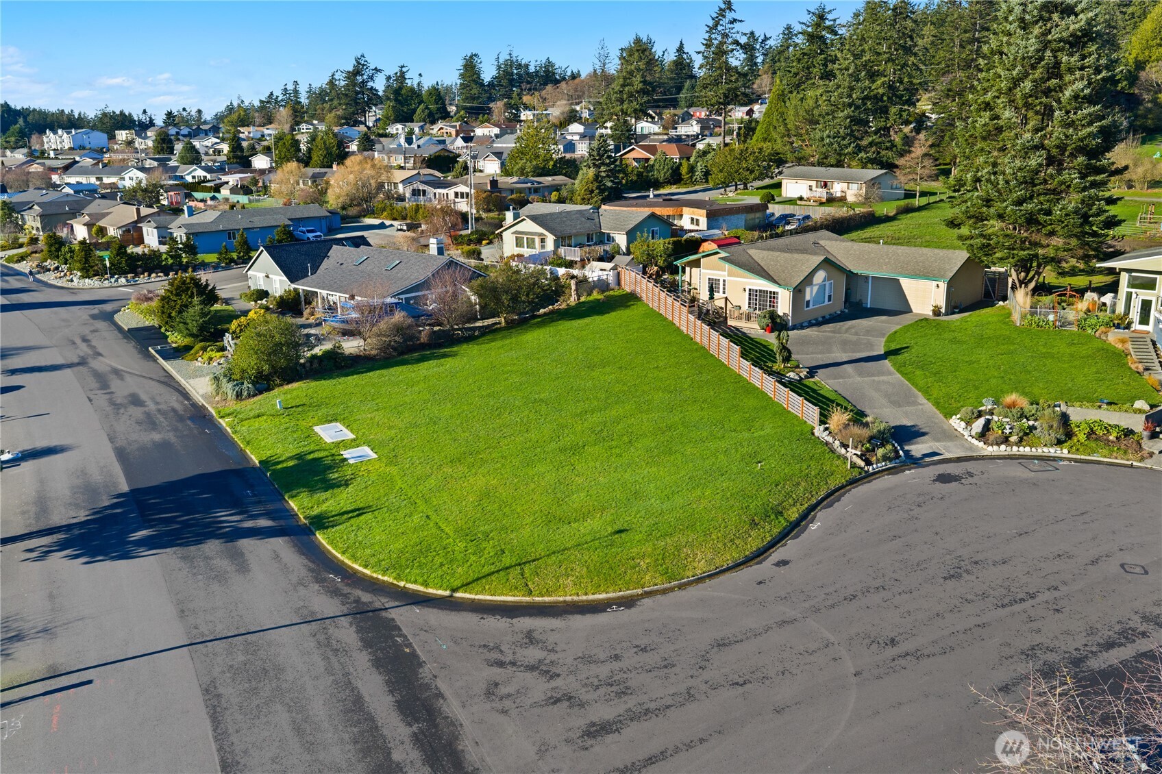 5412 Kingsway Anacortes, WA 98221 - Photo 4 of 11