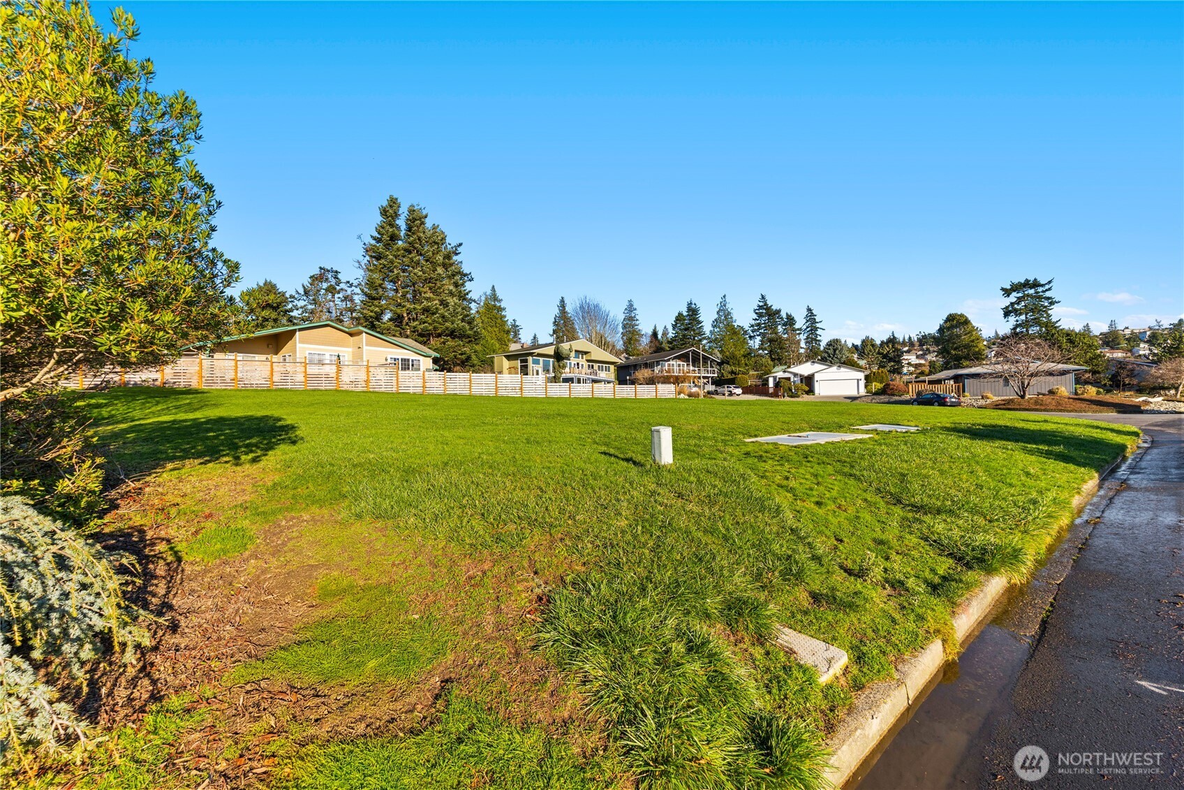 5412 Kingsway Anacortes, WA 98221 - Photo 6 of 11