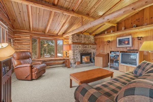 $259,900 | 14407 Parkway Road, Pound, WI 54161
