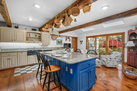 $2,950,000 | 41 Court Street, Chatham, MA 02650