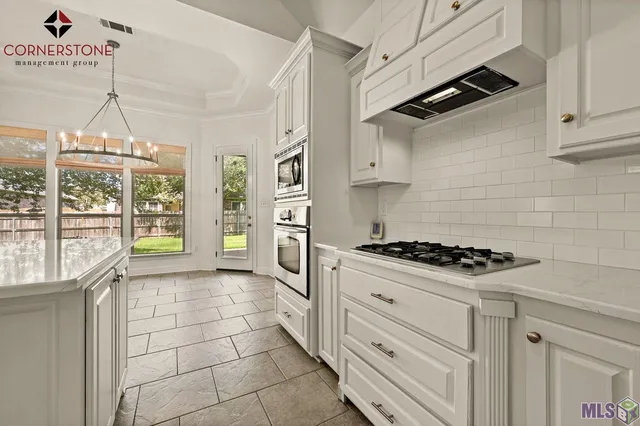 $2,950 | 8564 Grand View Drive, Baton Rouge, LA 70809