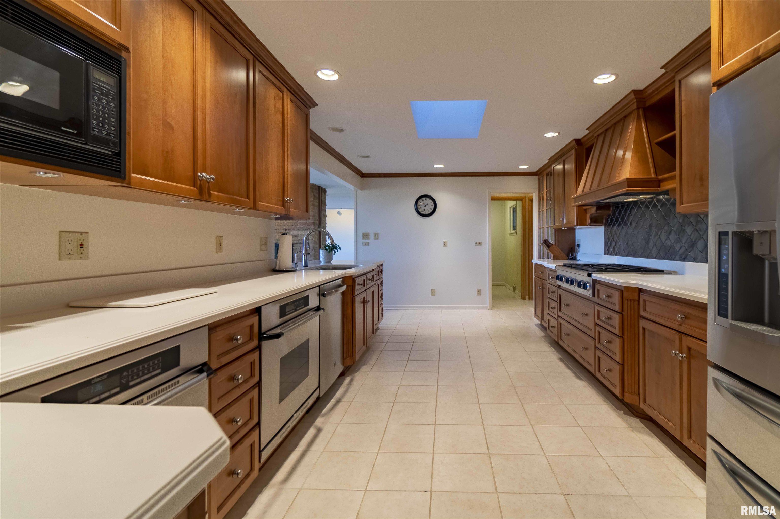 9318 North Picture Ridge Road Peoria, IL 61615 - Photo 18 of 56 Gallery Image 18