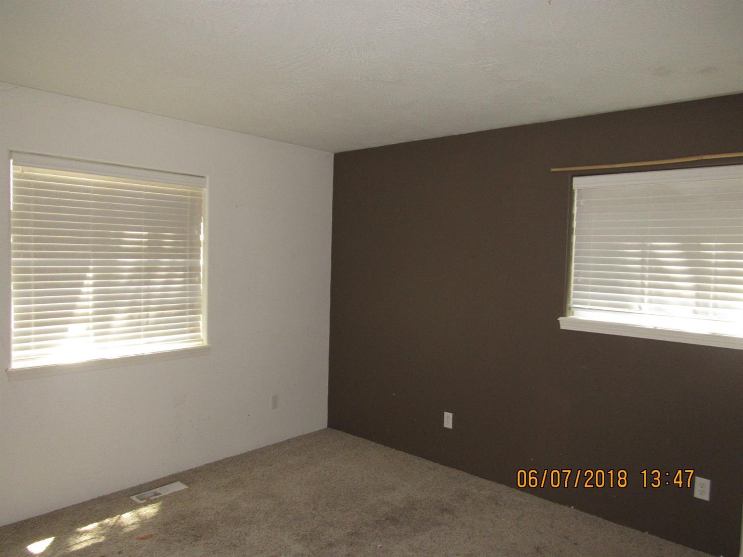 5552 Gebhard Road Central Point, OR 97502 - Photo 6 of 14 Additional Photo