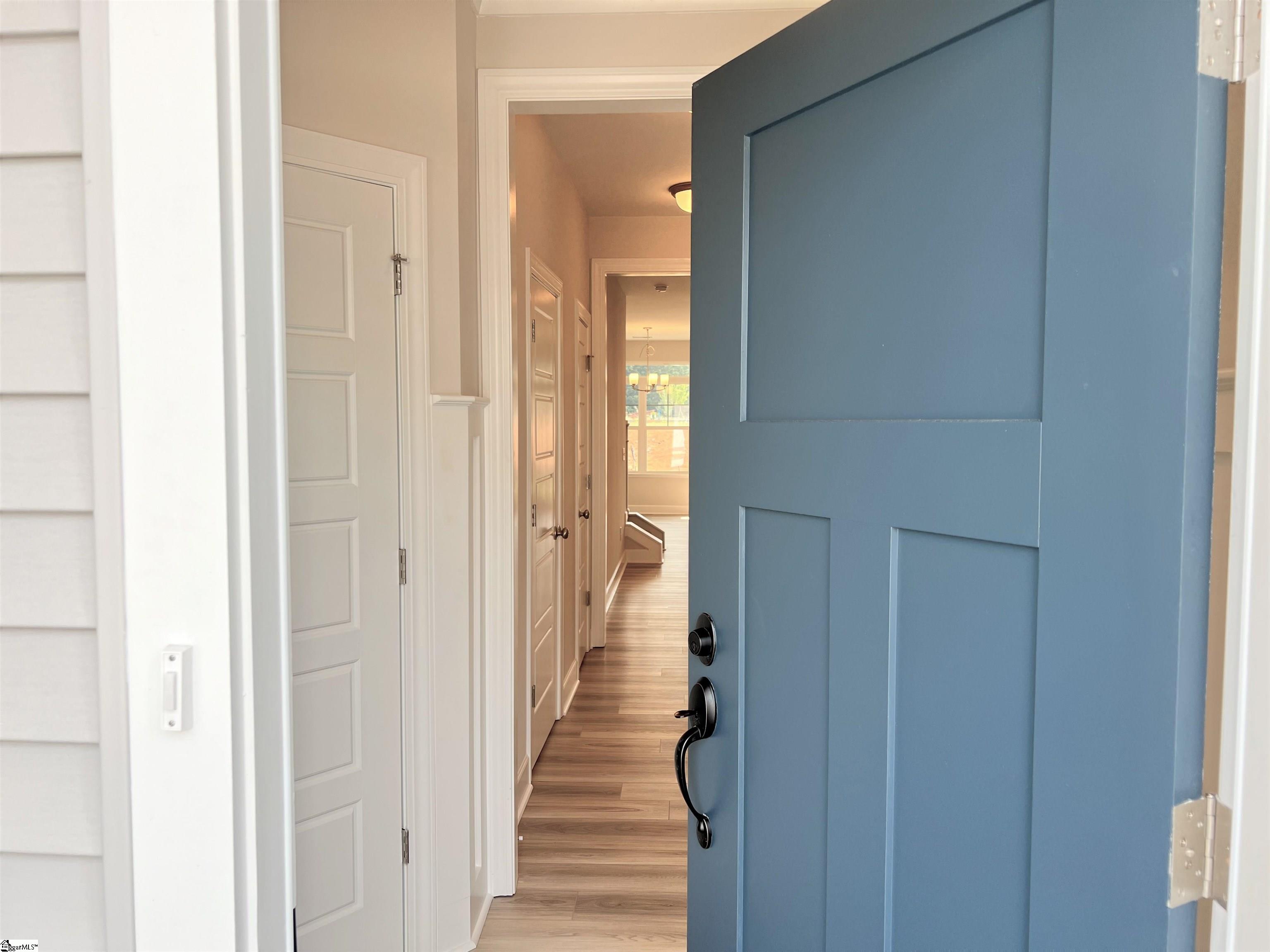 114 Callen Drive Greenville, SC 29607 - Photo 2 of 20